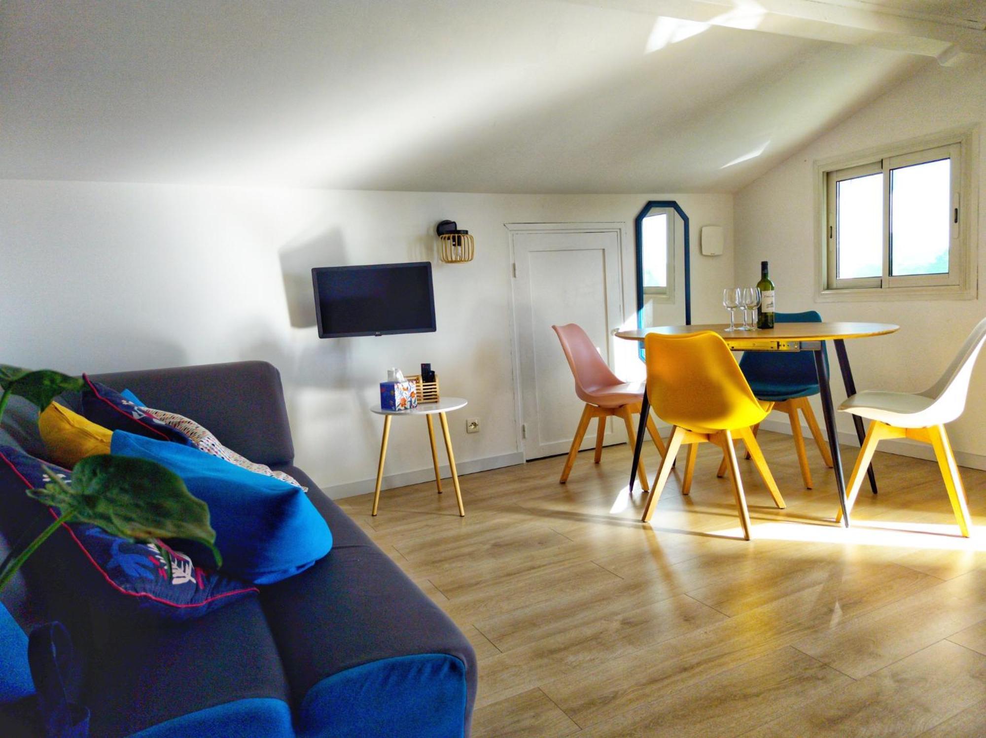 Maison Des Chenes 64 - Independant Apartment With Terrasse Boucau Exteriör bild