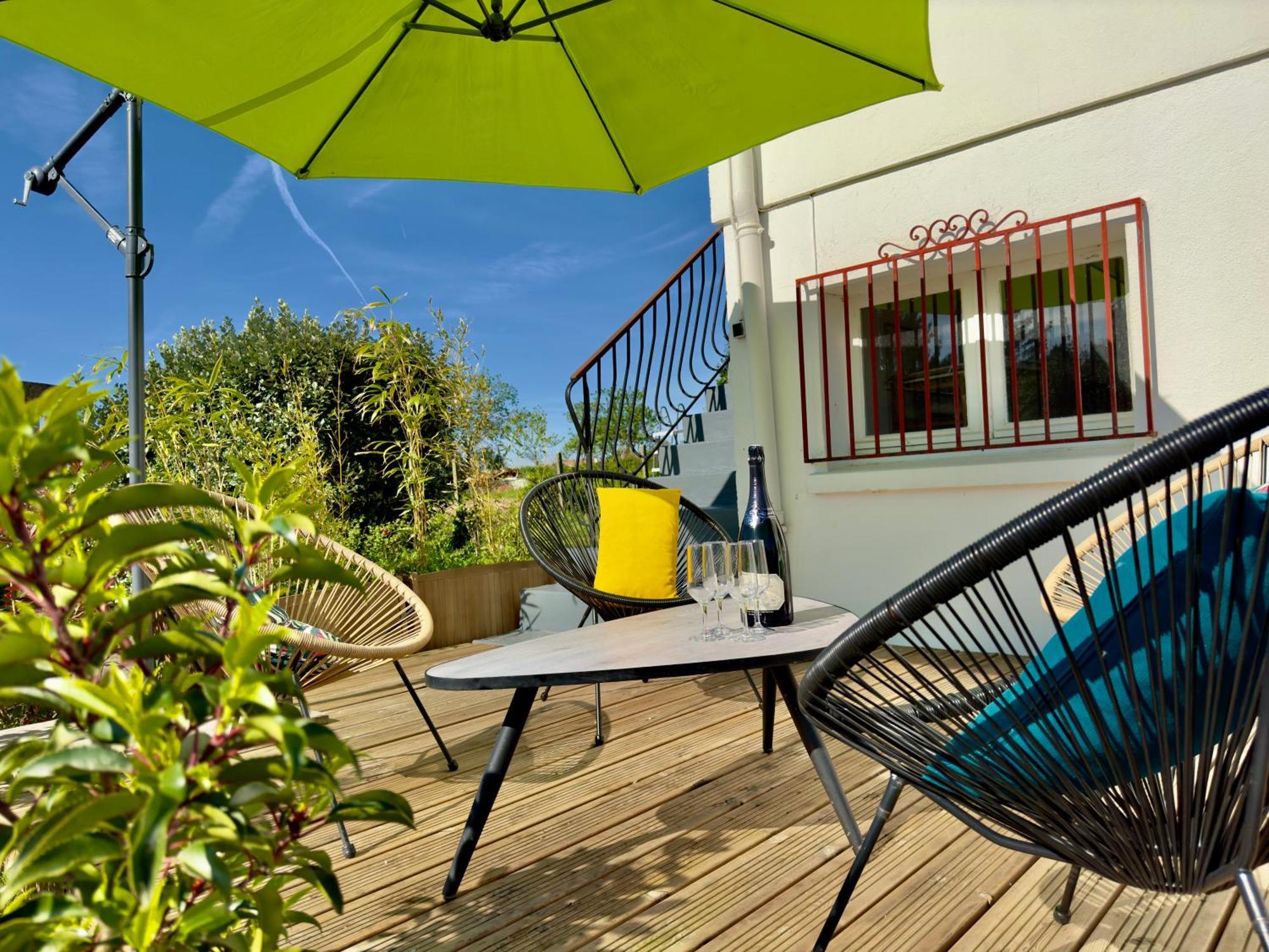 Maison Des Chenes 64 - Independant Apartment With Terrasse Boucau Exteriör bild
